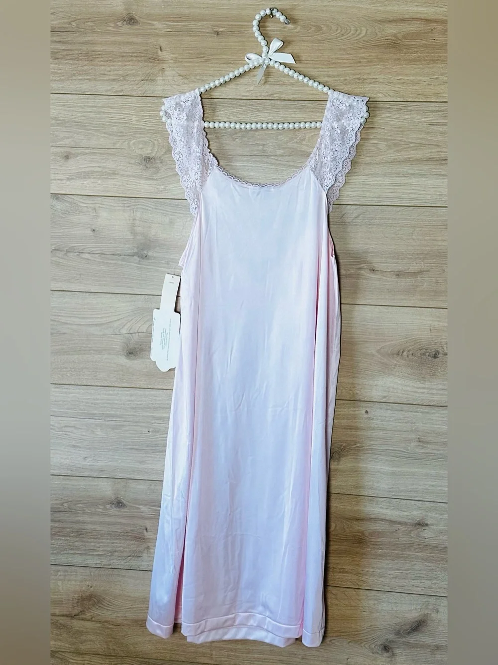 Vintage 70s Vanity Fair Pale Pink Satin Lace-Trim Chemise
